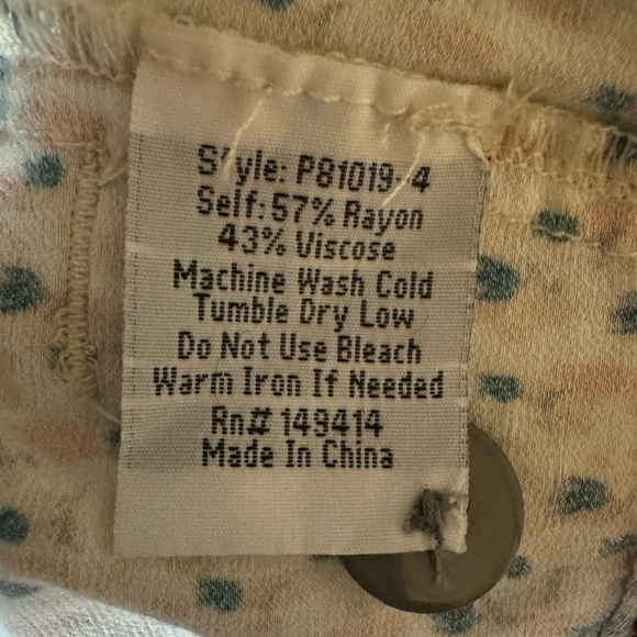 Johnny Was Mick print satin shorts with matching belt Size 8 - Picture 14 of 16